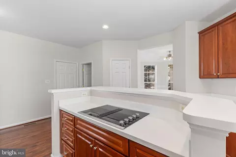 Entry Way - 8401 Tillett Loop, Manassas, VA 20110 photo 3 of 6