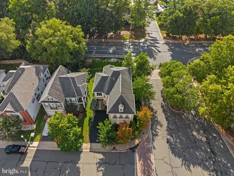 View/Area - 8401 Tillett Loop, Manassas, VA 20110 photo 2 of 8