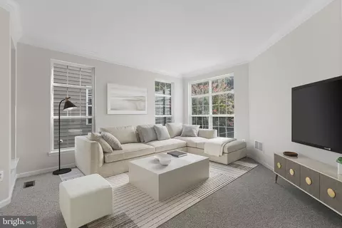Living - 8401 Tillett Loop, Manassas, VA 20110 photo 1 of 11