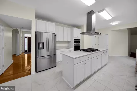 Kitchen - 8684 Nagle St, Manassas, VA 20110 photo 2 of 4