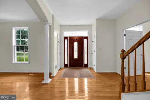 Entry Way - 8684 Nagle St, Manassas, VA 20110 photo 2 of 7