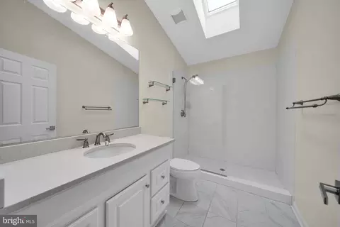 Bath - 8684 Nagle St, Manassas, VA 20110 photo 2 of 7