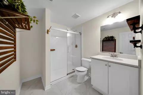Bath - 8684 Nagle St, Manassas, VA 20110 photo 7 of 7
