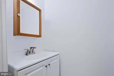 Bath - 9355 Taney Rd, Manassas, VA 20110 photo 1 of 2