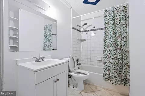 Bath - 9355 Taney Rd, Manassas, VA 20110 photo 2 of 2