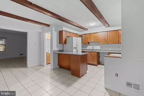 Kitchen - 9827 Town Ln, Manassas, VA 20110 photo 2 of 2