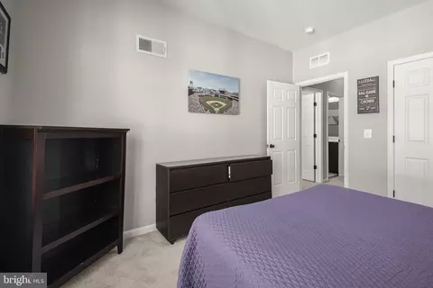 Bedroom - 9508 Lee Ct, Manassas, VA 20110 photo 6 of 6