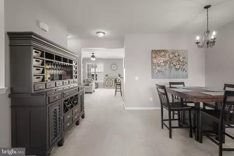 Entry Way - 9508 Lee Ct, Manassas, VA 20110 photo 5 of 11