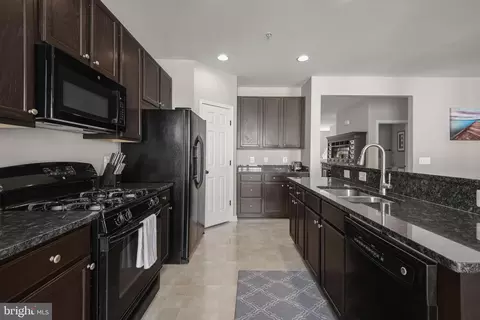 Kitchen - 9508 Lee Ct, Manassas, VA 20110 photo 3 of 3
