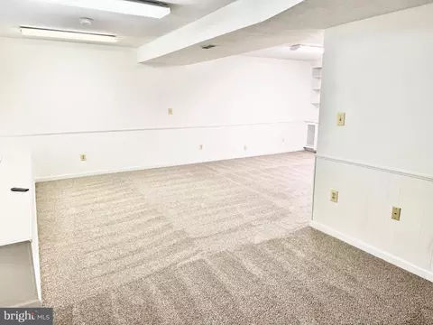 Living - 9632 Branchview Ln, Manassas, VA 20110 photo 9 of 12