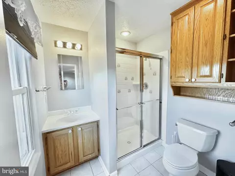 Bath - 9632 Branchview Ln, Manassas, VA 20110 photo 1 of 3
