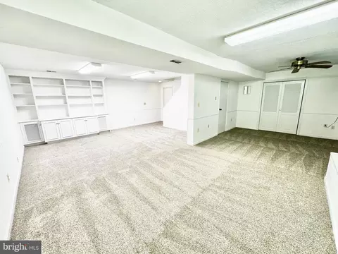 Living - 9632 Branchview Ln, Manassas, VA 20110 photo 12 of 12