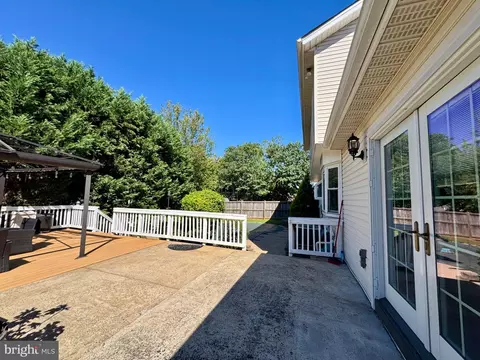 Exterior - 9632 Branchview Ln, Manassas, VA 20110 photo 8 of 15