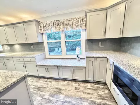 Kitchen - 9632 Branchview Ln, Manassas, VA 20110 photo 13 of 18