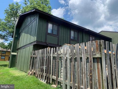 8688 Inyo Pl, Manassas Park, VA 20111 photo 1