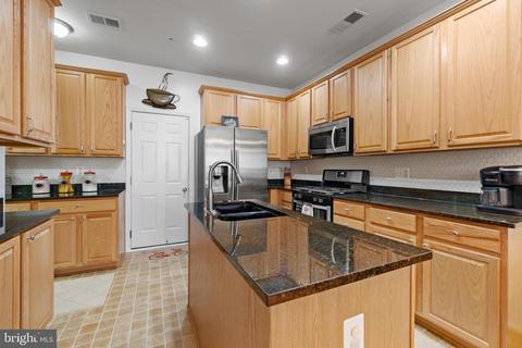 9509 Walker Way, Manassas Park, VA 20111 photo 11