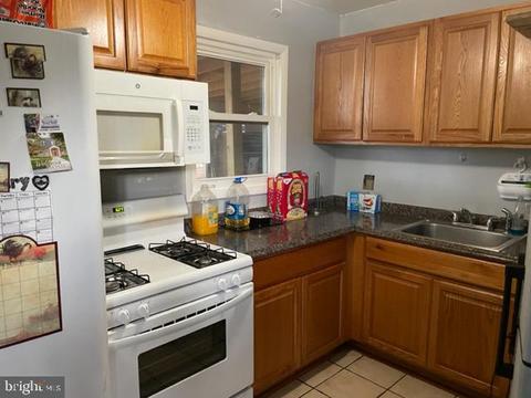 141 Scott Dr, Manassas Park, VA 20111 photo 8