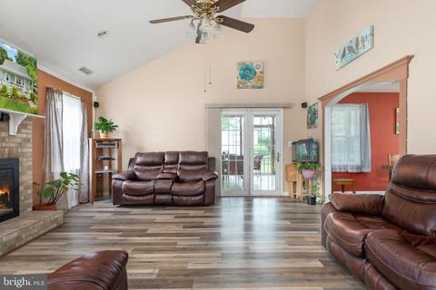 150 Scott Dr, Manassas Park, VA 20111 photo 17