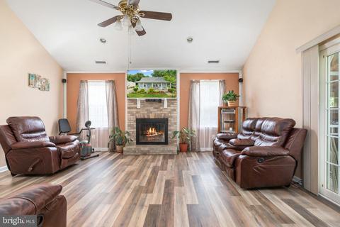 150 Scott Dr, Manassas Park, VA 20111 photo 16