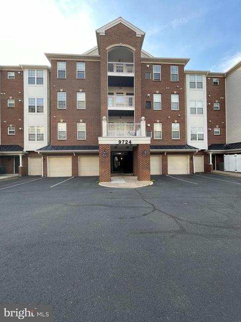 9724 Holmes Pl UNIT 301, Manassas Park, VA 20111