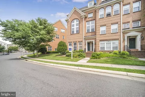 9536 Walker Way, Manassas Park, VA 20111