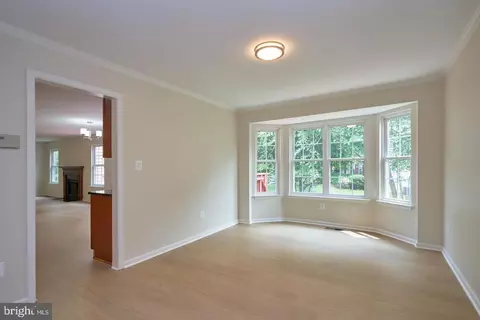 9233 Matthew Dr, Manassas Park, VA 20111 photo 16