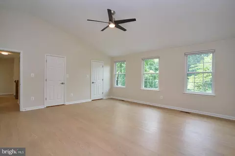 9233 Matthew Dr, Manassas Park, VA 20111 photo 19