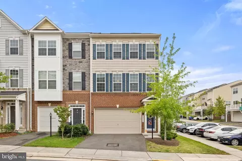 9034 Christina Pl, Manassas Park, VA 20111