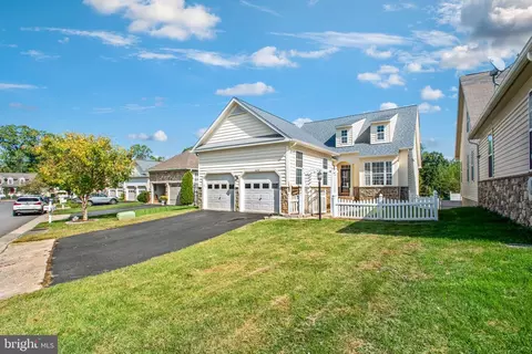 9419 Rosebud Ct, Manassas Park, VA 20111