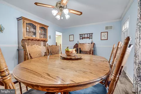 171 Manassas Dr, Manassas Park, VA 20111 photo 8