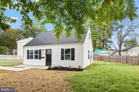 102 Forrest St, Manassas Park, VA 20111 photo 3