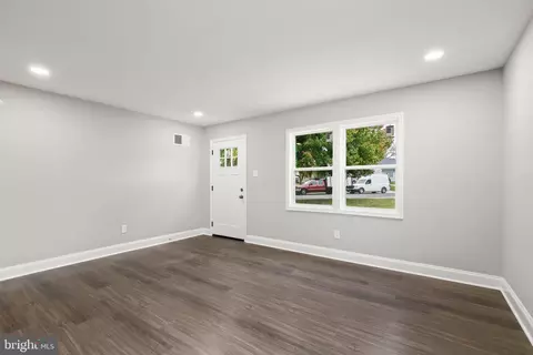 102 Forrest St, Manassas Park, VA 20111 photo 5