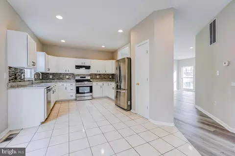 9243 Stephanie St, Manassas Park, VA 20111 photo 15