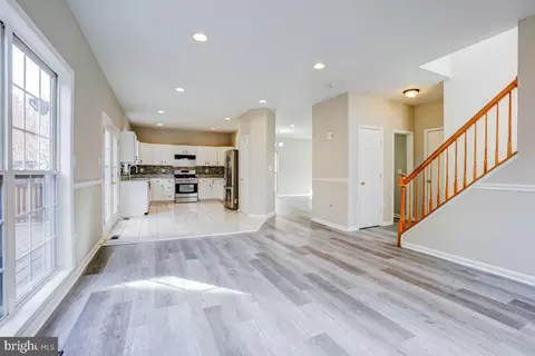 9243 Stephanie St, Manassas Park, VA 20111 photo 14