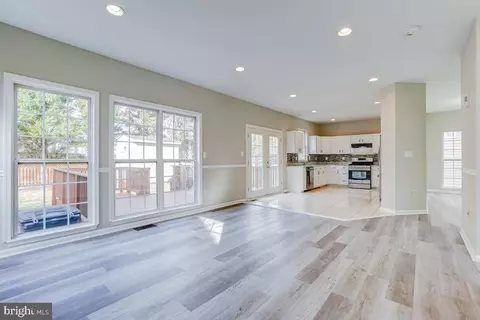 9243 Stephanie St, Manassas Park, VA 20111 photo 12
