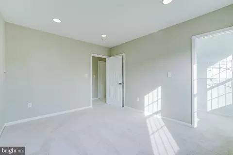 9243 Stephanie St, Manassas Park, VA 20111 photo 31