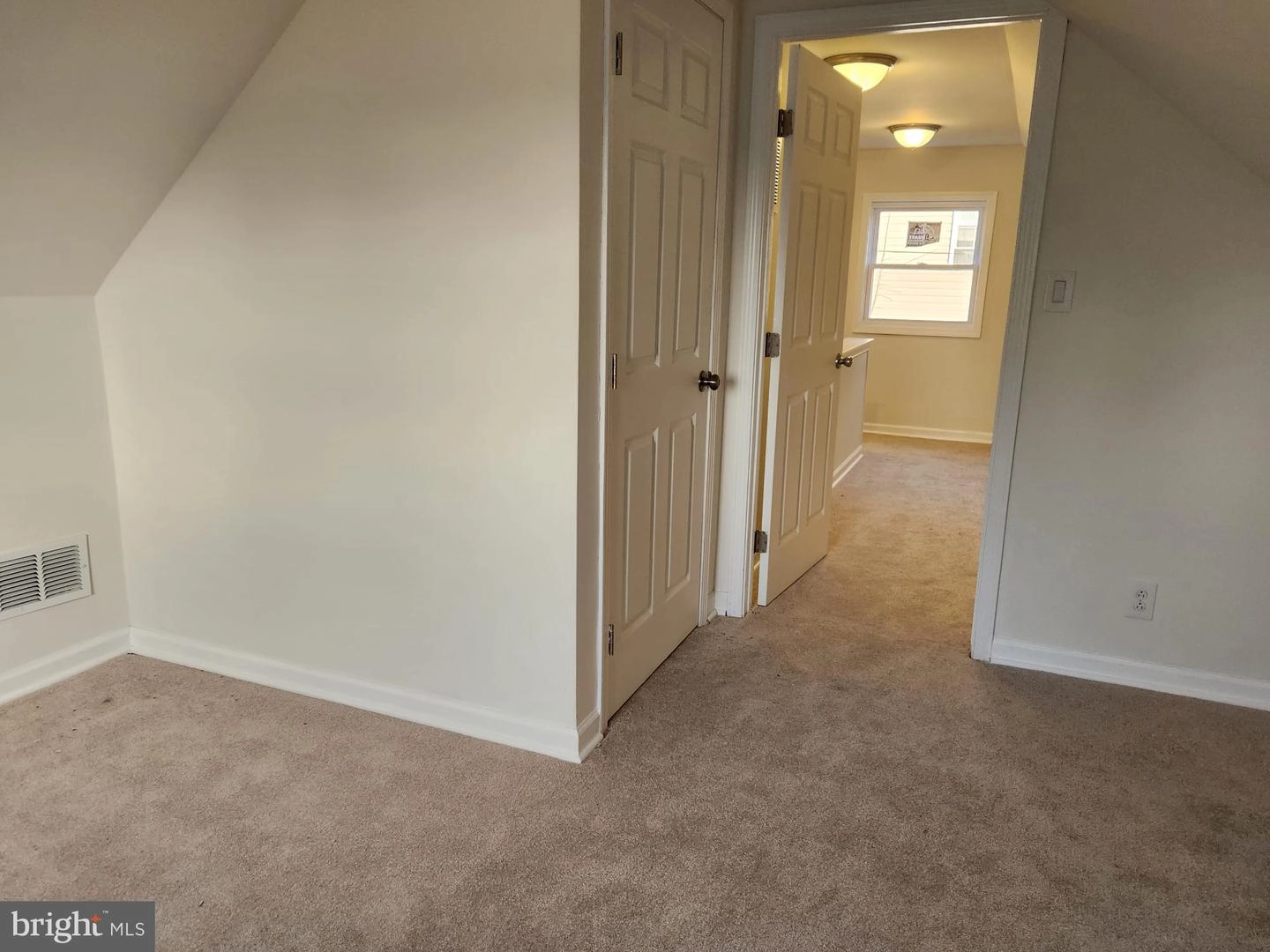 212 Cabbel Dr, Manassas Park, VA 20111 photo 28