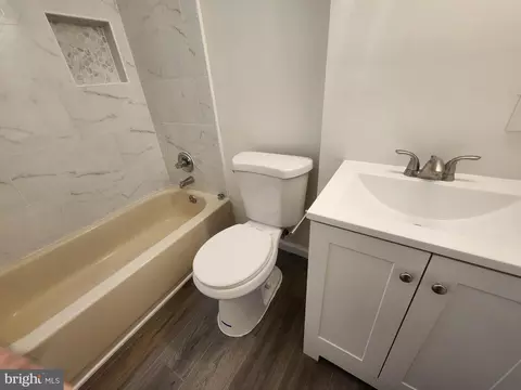 212 Cabbel Dr, Manassas Park, VA 20111 photo 16