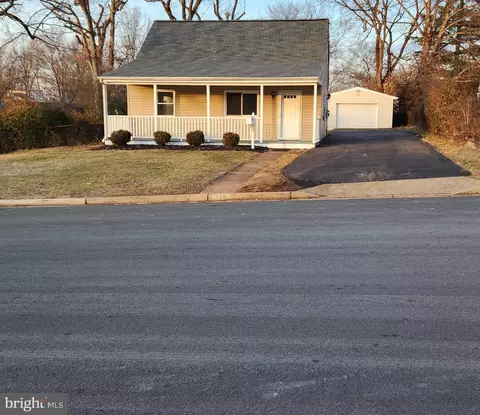 212 Cabbel Dr, Manassas Park, VA 20111