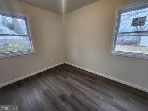 212 Cabbel Dr, Manassas Park, VA 20111 photo 7