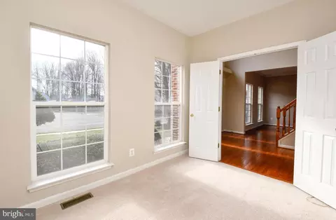 9211 William St, Manassas Park, VA 20111 photo 8