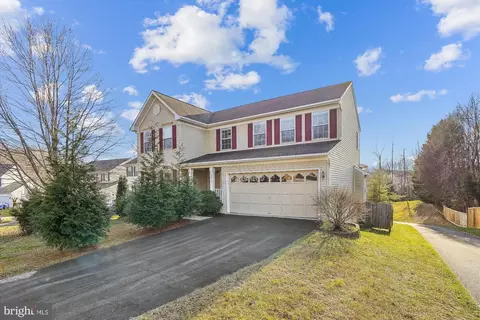 9230 Cynthia St, Manassas Park, VA 20111