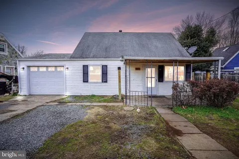 189 Old Centreville Rd, Manassas Park, VA 20111