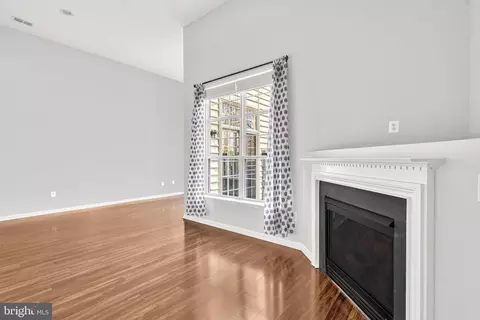 9782 Corbett Pl, Manassas Park, VA 20111 photo 7