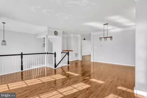 9782 Corbett Pl, Manassas Park, VA 20111 photo 11