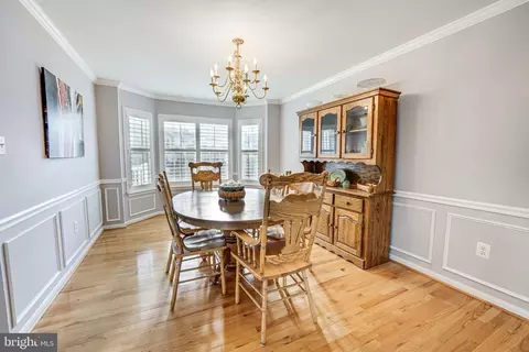 Dining - 9185 Matthew Dr, Manassas Park, VA 20111 photo 1 of 4