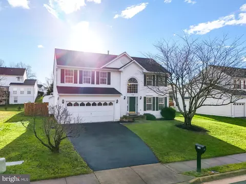 Exterior - 9185 Matthew Dr, Manassas Park, VA 20111 photo 3 of 9