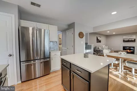 Kitchen - 9185 Matthew Dr, Manassas Park, VA 20111 photo 4 of 5