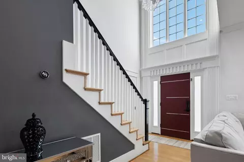 Entry Way - 108 Luxor St, Manassas Park, VA 20111 photo 1 of 2