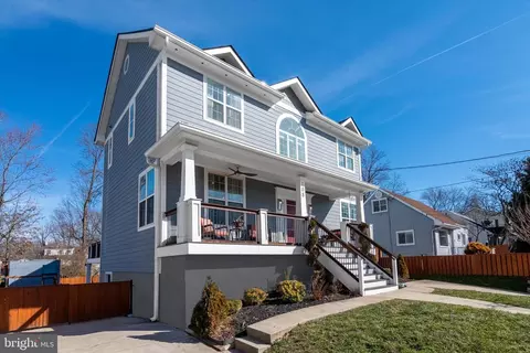 Exterior - 108 Luxor St, Manassas Park, VA 20111 photo 4 of 12